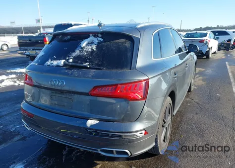 2018 Audi Sq5 3.0T Premium Plus z USA, uszkodzony, nr VIN WA1A4AFY4J2226263